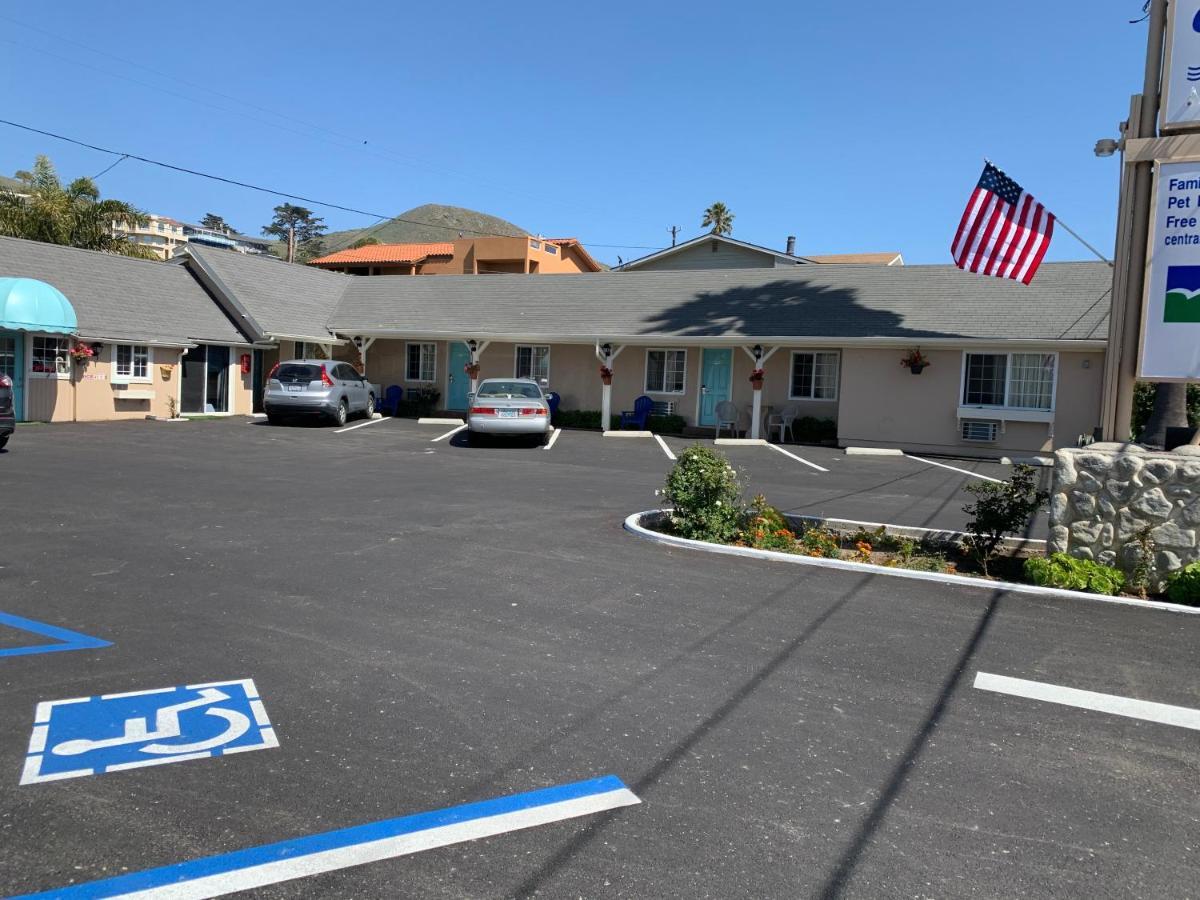 Central Coast Inn Каюкос Экстерьер фото